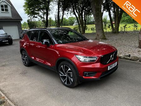 VOLVO XC40