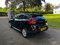 VOLVO V40 CROSS COUNTRY